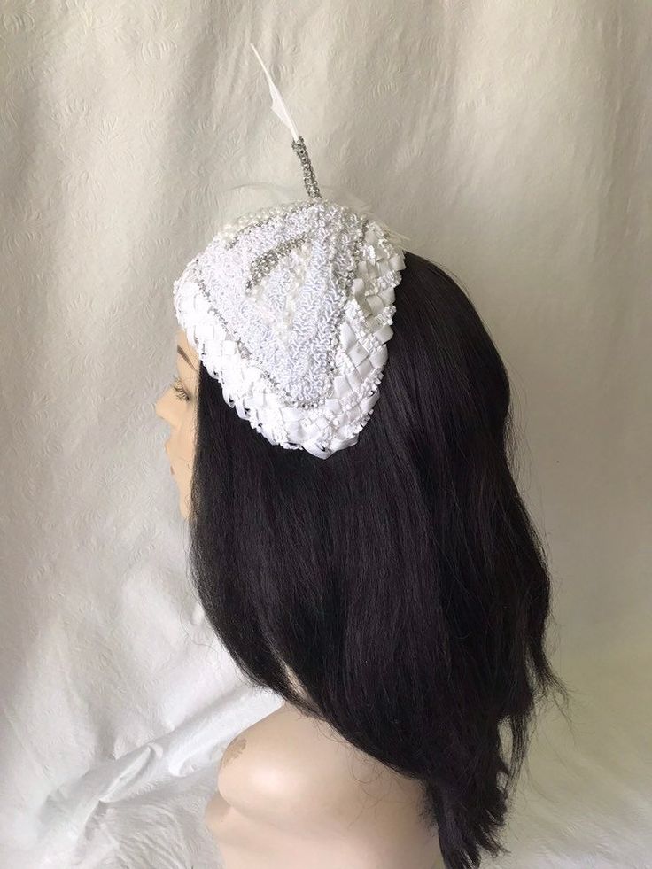 This is a classy vintage inspired 1950s - 1960s White woven braid straw half hat with a modern touch perfect as a elegant COGIC church hat, bridal fascinator hat, wedding hat, tea party hat, ladies white church hat or any other special occasion. One size fits all Easy to wear WHAT MAKES THIS SO UNIQUE Light-weight and cool to wear. EASY TO WEAR This headpiece is designed to fit the contour and fit any head size and sits comfortable on your head because of the retractable underneath. Love what yo Vintage Mini Hat Headband For Parties, Vintage Headband Costume Hat For Party, Vintage Costume Headband For Party, Vintage Gatsby Style Hat Headpiece, Gatsby Style Hat For Vintage Events, Vintage Wedding Costume Hat With Pinched Crown, Vintage Wedding Hat With Pinched Crown, Vintage Evening Fascinator Headband, Vintage White Fascinator For Evening