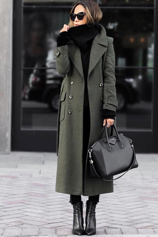 How to Choose the Best Winter Coats for Women ★ Newest Winter Coats Designs picture 1 ★ See more: http://glaminati.com/choose-winter-coats-for-women/ #style #fashion #coat #wintercoat #women'swintercoats Long Green Coat, Fall Fashion Coats, Green Trench Coat, Best Winter Coats, Coat Women Fashion, Fashion Curvy, Langer Mantel, Women Overcoat, غرفة ملابس