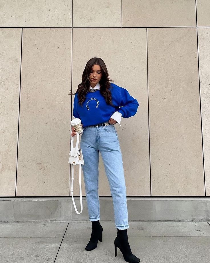 Winter Mode Outfits, Stile Casual Chic, Blue Jean Outfits, Mode Zara, Mode Inspo, Casual Winter Outfits, Mode Vintage, Colourful Outfits, Outfit Casual