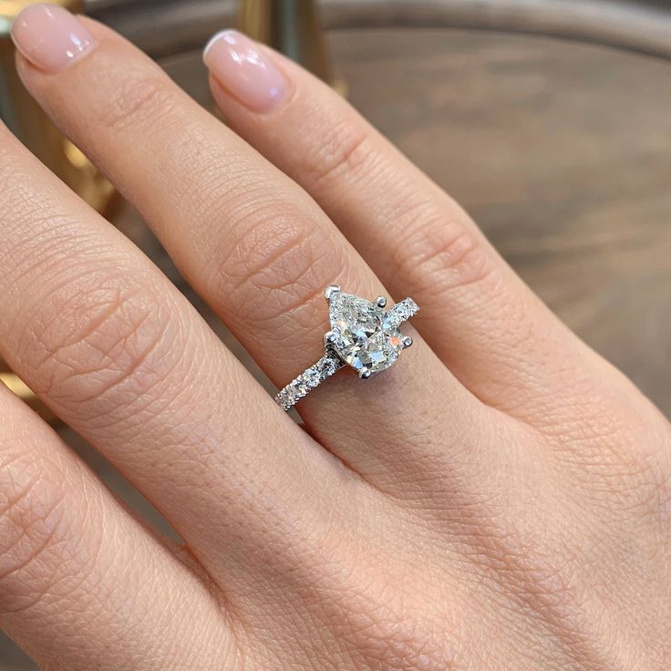 https://bestbrillianceorigin.sirv.com/VIDEOS/Engagement%20Ring/J99161PSW15_005.mp4 Engagement Ring Timeless, Special Engagement Ring, Cvd Diamond, Vs2 Diamond, Types Of Diamonds, Special Ring, Engagement Rings Platinum, Lab Grown Diamonds Engagement, Unique Diamonds