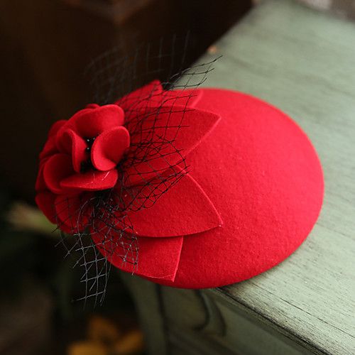 Category:Fascinators; Embellishment:Floral,Tulle; Gender:Women's; Quantity:1pc; Theme:Flower; Style:Elegant,Flower; Hats Category:Bucket Hat; Occasion:Ladies Day,Horse Race; Material:Wool; Head Circumference:56-58; Front page:WE; Shipping Weight:0.1; Listing Date:01/25/2022; Head Circumference: