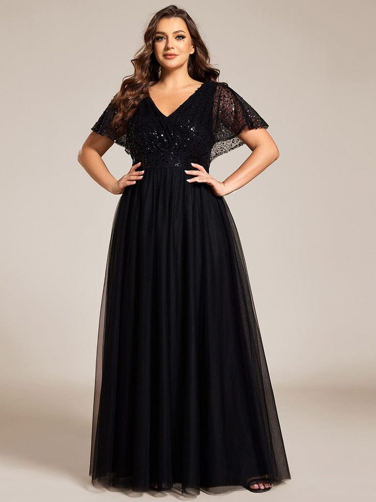 Gala Dresses Elegant For Plus Size, Evening Gown Plus Size Elegant, Fitted V-neck Tulle Dress, Black V-neck Bridesmaid Dress, V-neck Maxi Dress For Prom Season, Tulle V-neck Dress For Prom, V-neck Tulle Dresses For Evening, V-neck Tulle Dresses For Prom, V-neck Tulle Prom Dress