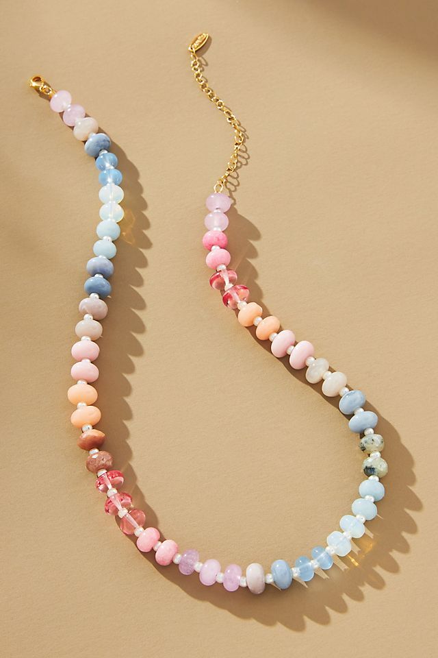 Rainbow Stone Necklace Cute Handmade Necklaces, Pastel Beaded Necklace, Handmade Beaded Necklaces Design, Beaded Charm Necklace, Diy Gemstone Necklace, Jewelry Trends 2024, Gemstone Necklace Diy, Charm Crafts, Color Beads Necklace