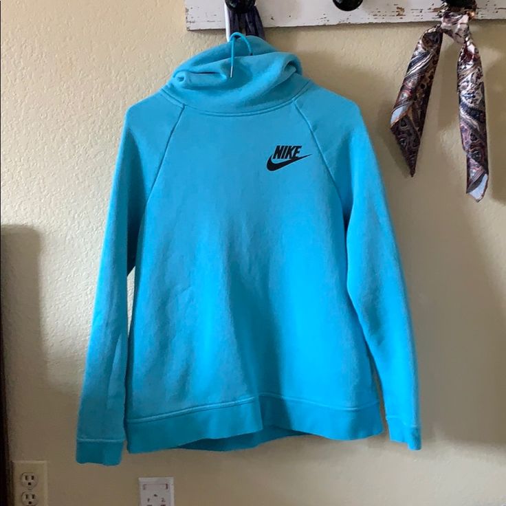 Never Used Large Light Blue Nike Hoodie If You Want To Make Offers Hit The Offer Button Quick Shipping!! Hoodie Wishlist, Blue Nike Hoodie, Blue Nike, Nike Hoodie, Colorful Hoodies, Nike Tops, Dream Closet, Nike Women, Sweater Shirt