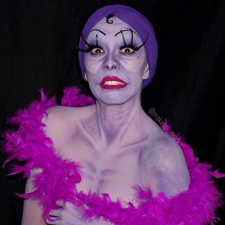 Yzma Makeup Tutorial, Yzma Emperors New Groove Costume, Yzma Makeup, Yzma Costume, Villain Makeup, Mars Makeup, Emperors New Groove Yzma, Yzma And Kronk, Pink Eye Makeup