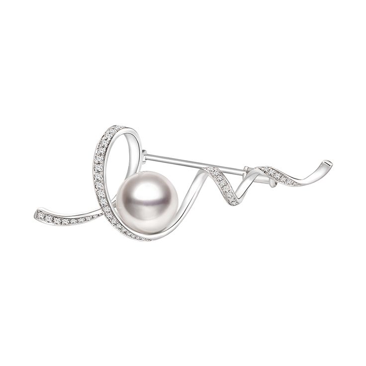 Material: 18K white gold, Akoya Pearl, and diamond Akoya saltwater cultured pearl Size of pearl: around 8.5-9.0 mm Overall Dimensions: about 45 mm Weight of Diamonds: 49 diamonds approx. 0.208 carats Handpicked of every pearl, only the top 1% of pearls are selected Handcrafted Lifetime warranty Formal White Gold Platinum Brooches, Formal White Gold Brooches With Diamond Accents, Elegant White Gold Brooches For Evening, Elegant White Gold Evening Brooches, Elegant Platinum Brooches With Diamond Accents, Elegant Silver Platinum Brooches, Elegant Sterling Silver Brooches For Wedding, Elegant Diamond White Brooches For Formal Occasions, Elegant Silver Brooches For Formal Occasions