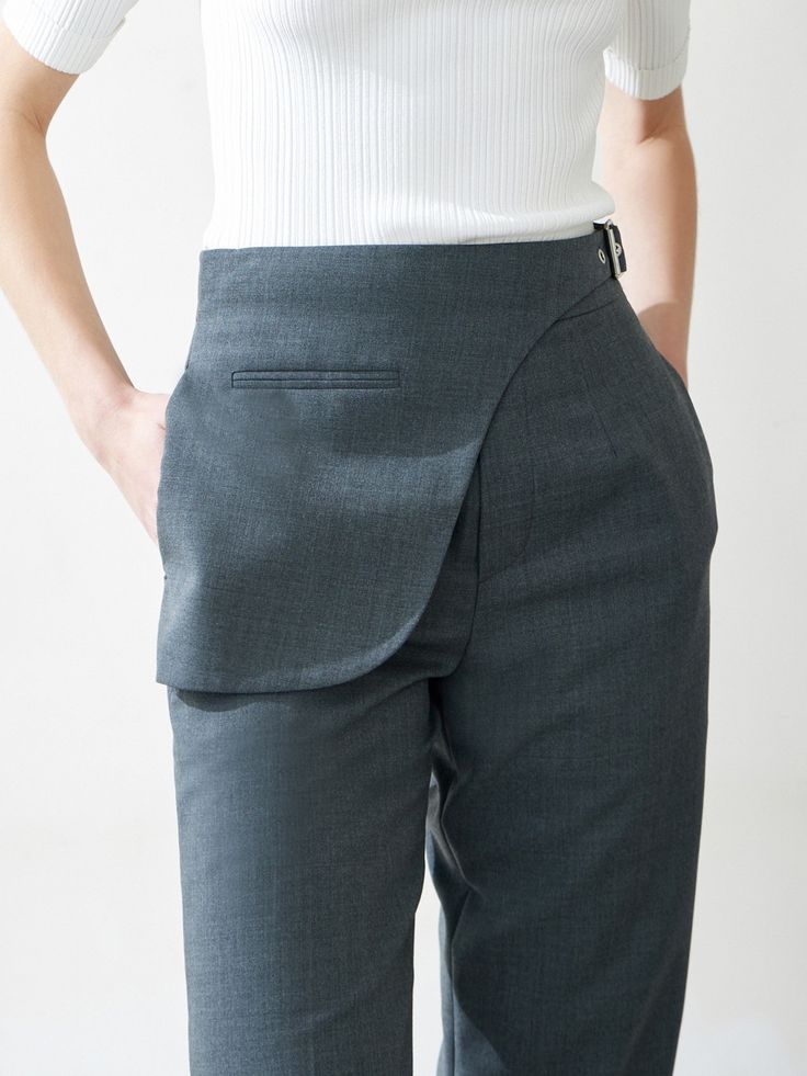 MO&Co. Women's Wool Blend Irregular Wrap Pants Features : - High waist- Small tapered pants- Double side pocket designCode: MBB1PAT032The length of size M is 95cmWhite: Model is 175cm tall and wearing a size M MATERIALS & CARE : Material: 56.1% Polyester 43.9% WoolDo not wash, do not bleach Hang to dry, do not tumble dry Iron at low temperatures, professional dry cleaning Do not expose to the sunTips: Wrap metal parts before dry cleaningPlease select your own size in the size chart according to Modern Workwear Bottoms With Pockets, Chic Tapered Bottoms With Pockets, Modern Tailored Pants With Pockets, Tailored Versatile Wide Leg Pants With Pockets, Tailored Wide Leg Pants With Pockets, Versatile Tailored Ankle-length Pants, Tailored Versatile Ankle-length Pants, Tailored High Waist Pants With Pockets, Tailored High-waist Bottoms With Pockets