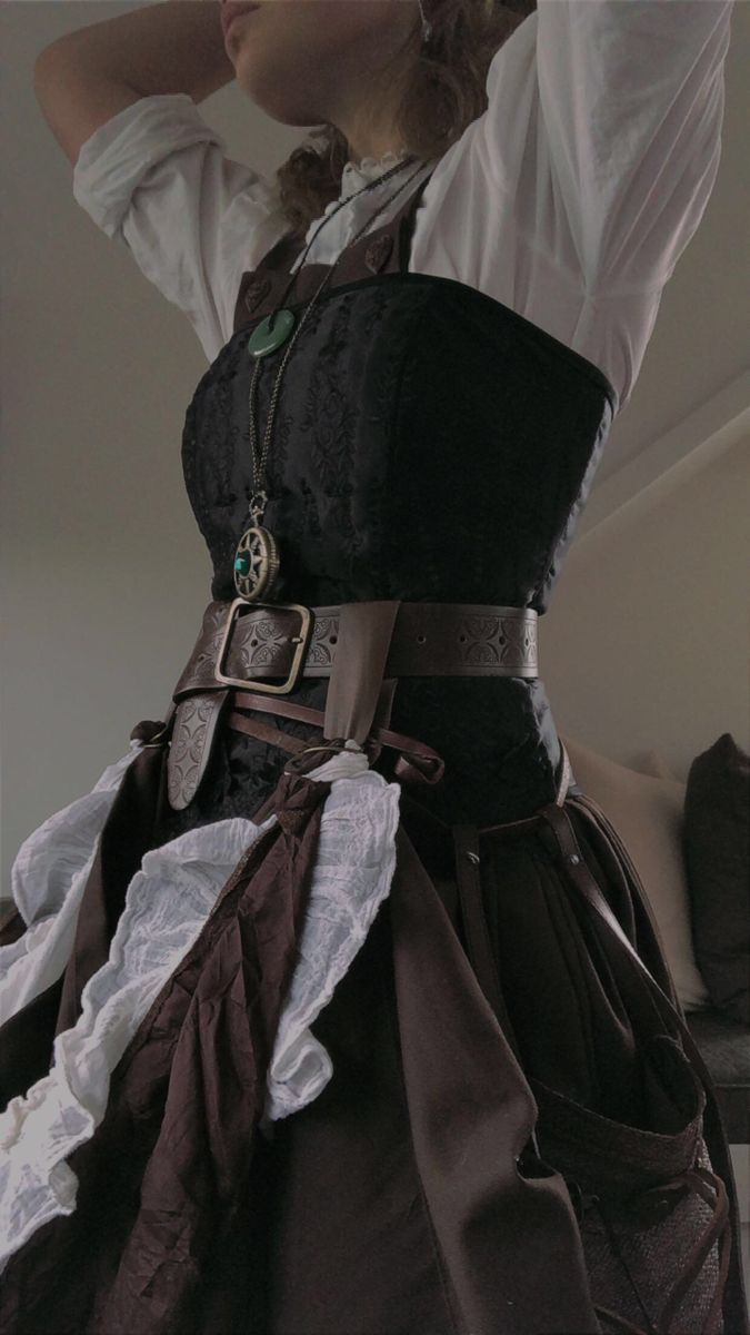 Teal Pirate Outfit, Pirate Cove Aesthetic, Pirate Steampunk Women, Steampunk Outfit Aesthetic, Steampunk Outfits Aesthetic, Fem Pirate Aesthetic, Steampunk Casual Outfits, Punk Pirate Outfit, Steampunk Aesthetic Clothes