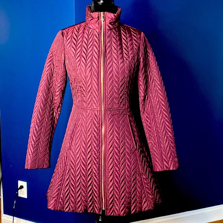 Kate Spadequilted Xs Jacket Excellent Condition Color: Burgundy Https://Www.Canva.Com/Colors/Color-Meanings/Burgundy/# Priced To Sell I Don’t Communicate Outside Of Poshmark I Will Notify Poshmark Burgundy Winter Outerwear With Zipper Closure, Luxury Long Sleeve Burgundy Outerwear, Luxury Burgundy Winter Outerwear, Red Floral Print Winter Outerwear, Red Jacquard Knit Long Sleeve Outerwear, Color Meanings, To Sell, Kate Spade, Jackets & Coats