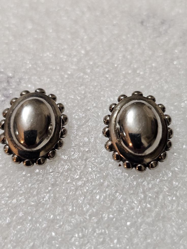 .50" STERLING STUD EARRINGS. Signed 925. They do not have the backs. Sterling Earrings, Jewelry Earrings Studs, Etsy Earrings, Oven, Jewelry Earrings, Stud Earrings, Ships, Silver