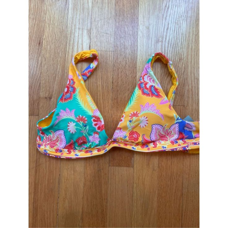 Excellent Condition. New, Never Worn. Xs But Fits Like A Medium. - If You Want To Ask A Question, Leave Feedback Or Suggest An Idea, Don't Hesitate To Contact Me. #Beach #Vacation #60's #70's #Suit #Bathing #Bikini #Floral #Psychedelic Sunbathing Swimwear With Vibrant Print And Triangle Top, Yellow Printed Swimwear For Poolside, Yellow Stretch Swimwear For Beachwear, Printed Yellow Swimwear For Poolside, Yellow Printed Beachwear Swimwear, Colorful Fitted Printed Swimwear, Fitted Yellow Swimwear For Swimming, Fitted Yellow Swimwear, Yellow Vibrant Print Swimwear For Poolside