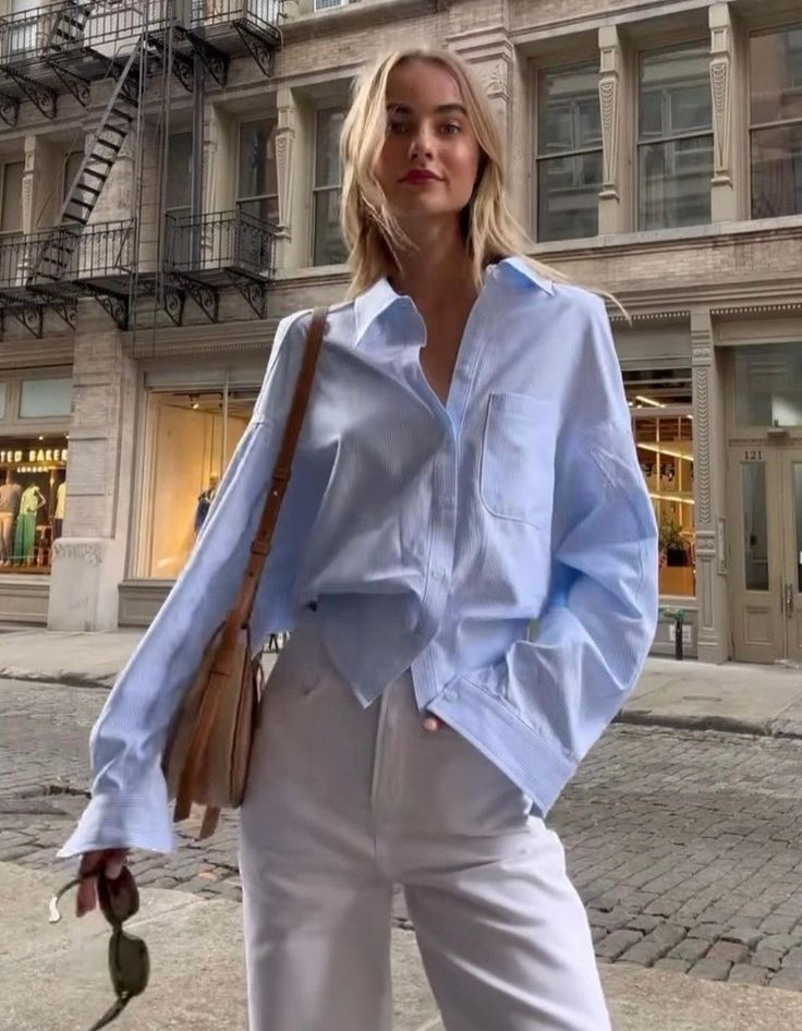 Light Blue Shirt Women Outfit, Light Blue Pants Outfit, Light Blue Shirts Women, Light Blue Shirt Outfit, Performing Outfits, Linen Pants Style, Blue Shirt Women, Instagram New York, New York Street Style