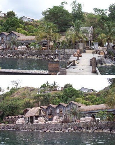 two pictures of houses on the water side by side with trees and bushes around them