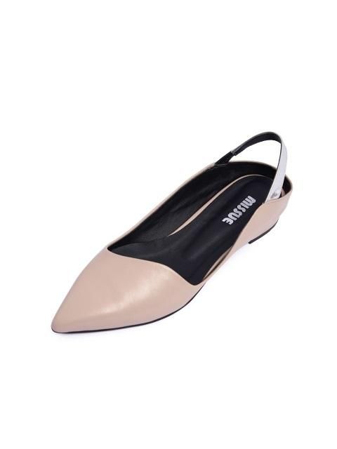 * This item is non-returnable.* This item will be made after your order.- Color: Skin- Pointed toe- Slingback style- Flat shoesMeasurements- Heel: 0.3- Size: 225(US5.5),230(US6)235(US6.5),240(US7),245(US7.5),250(US8)- This item is based on KR shoe size. Please refer to the size chart.Composition- Upper: Cowhide leather- Lining: Synthetic leatherDesigner- Imported- by MISSUE- Style#: 300439406 Party Flat Heel Slingback Sandals With Leather Sole, Flat Heel Slingback Sandals With Leather Sole For Party, Party Slingback Sandals With Flat Leather Sole, Slingback Sandals With Contrasting Heel Counter, Formal Flat Heel Slingback Sandals, Chic Closed Toe Slingback Sandals With Contrasting Heel, Elegant Flat Heel Slingback Pumps With Removable Insole, Formal Flat Heel Slingback Pumps, Formal Beige Slingback Pumps With Flat Heel