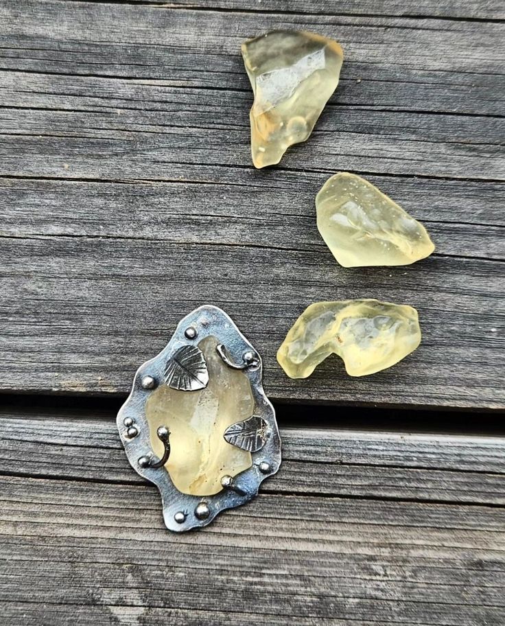 Libyan Desert Glass  Third Eye Solar Plexus Sacral Tektite TRANSFORMATION e x p a n d s SPIRIT BODY MIND ENHANCING consciousness psychic abilities lucid dreaming A juicy piece of space junk set in recycled sterling silver. (Size added shortly) Desert Jewelry, Witchy Boho, Space Junk, Eco Jewelry, Desert Glass, Lucid Dreaming, Glass Rings, Psychic Abilities, Recycled Sterling Silver