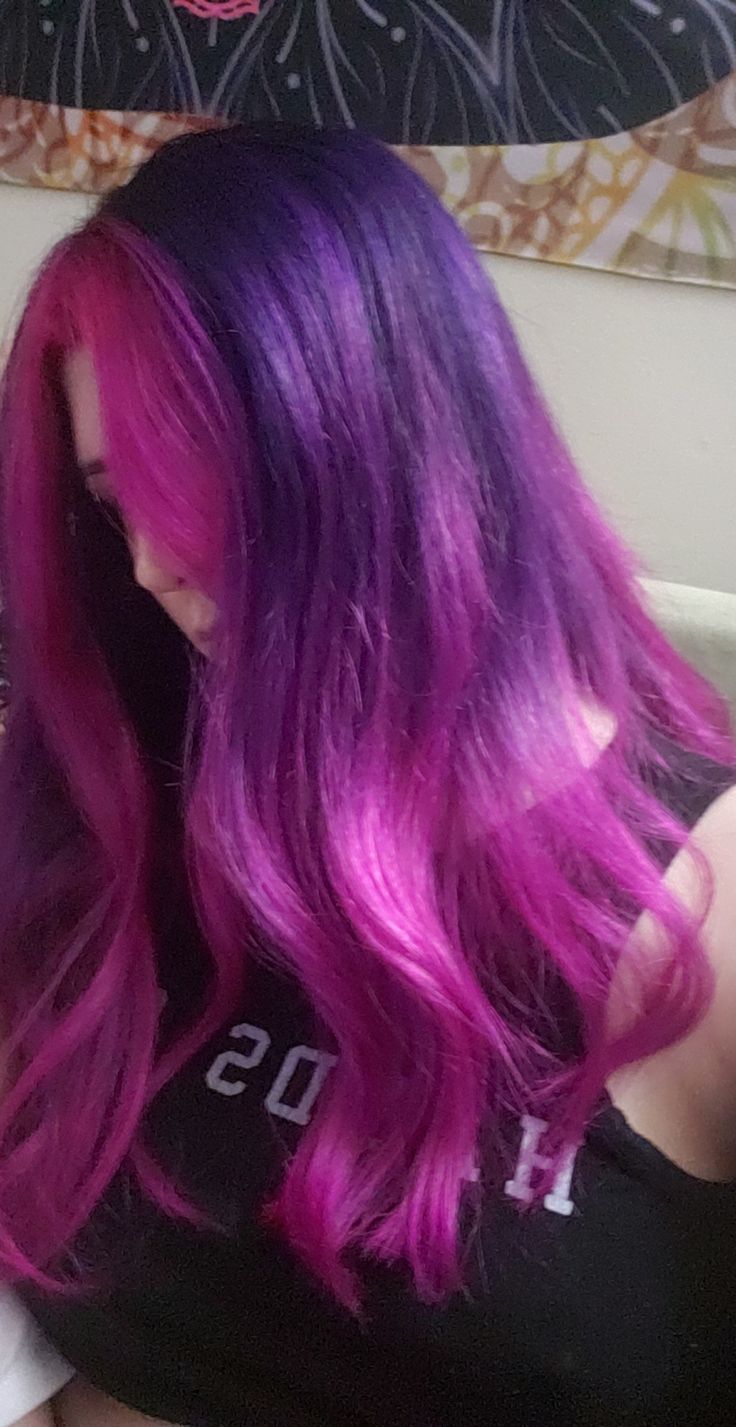 Purple Fading Into Pink Hair, Purple Pink Hair Color Ideas, Long Pink And Purple Hair, Ombre Hair Purple And Pink, Dark Purple To Pink Ombre Hair, Pink And Purple Ombré Hair, Pink And Purple Dyed Hair, Dark Purple Hair With Pink Highlights, Violet And Pink Hair