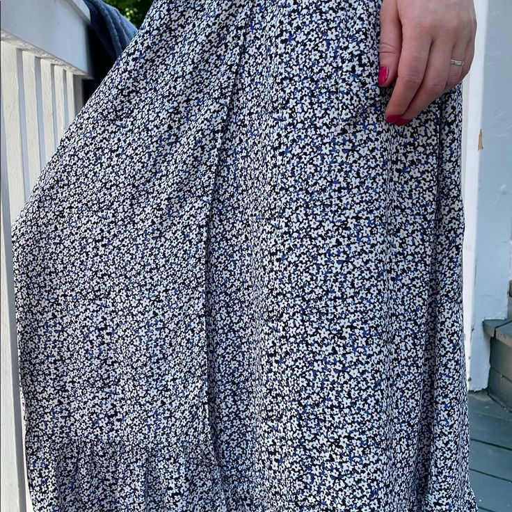 Oysho Maxi Daisy Wrap Skirt In Size Us L ( I’m In Size M And It’s Perfect On Me). New With Tag. Made From 100 % Viscose. Waist Has Button Inside And Ribbon Outside For Wrapping. It’s 39 Inch Long. Very Light And Soft. Will Make Perfect Summer Outfit. From Pets And Smoke Free Home. All Sales Are Final And Please Do Not Hesitate To Ask Questions Prior Purchase Summer Maxi Skirt With Elastic Waistband For Day Out, Floral Print Flowy Skirt For Day Out, Casual Spring Maxi Skirt With Elastic Waistband, Flowy Midi Skirt Bottoms For Vacation, Relaxed Rayon Skirt For Vacation, Casual Skirt For Vacation, Casual Tiered Skirt Bottoms With Floral Print, Casual Floral Print Tiered Skirt Bottoms, Blue Casual Maxi Skirt For Brunch