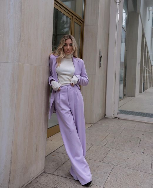 Women's Office Outfits, Classy Sporty Outfits, Corporate Style Women, Rome Outfits, Lilac Blazer, Women Office Outfits, Lavender Outfit, Pastel Skirt, Women's Office