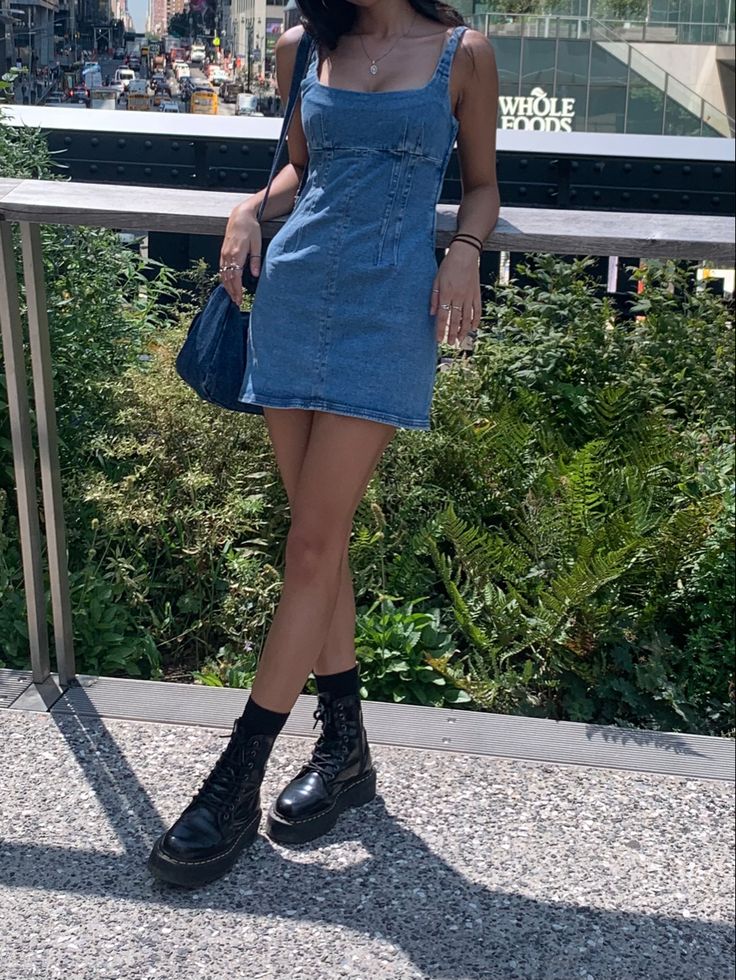 Denim Mini Dress Outfit Summer, 70s Denim Dress Outfit, Vintage Jean Dress Outfit, Vintage Denim Dress Outfit, Styling Jean Dress, Denim Dress Outfit 2023, Fall Jean Dress Outfits, Jeans Under Dress Outfit Y2k, 90s Denim Dress Outfit