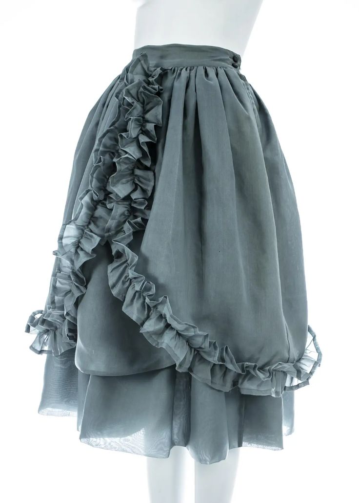 For Sale on 1stDibs - Dolce & Gabbana mint organza bustle skirt with ruffle trim c. 1980s Bustle Skirt, Silk Maxi Skirt, Evening Skirts, Organza Skirt, Old Fashion Dresses, Bubble Skirt, Burgundy Lace, Gianni Versace, Silk Skirt