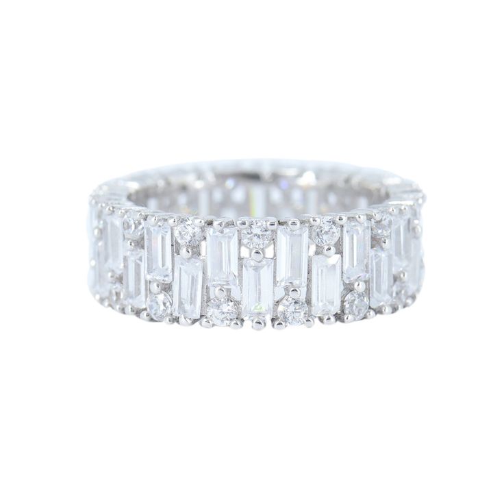 a white gold ring with baguetts and diamonds