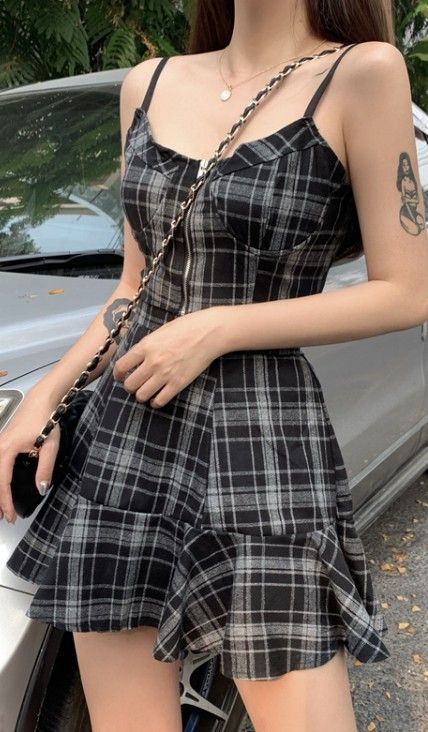 Cute dark black dashed short summer off shoulder dress sleeveless with ruffles. For elegant ladies, teens and feminine women. Perfect for casual simple summer day outfit. Streetwear Skirt, Smen, Plaid Outfits, Top Skirt Set, Alternative Outfits, Inspired Outfits, Edgy Outfits, Korean Outfits, Grunge Outfits