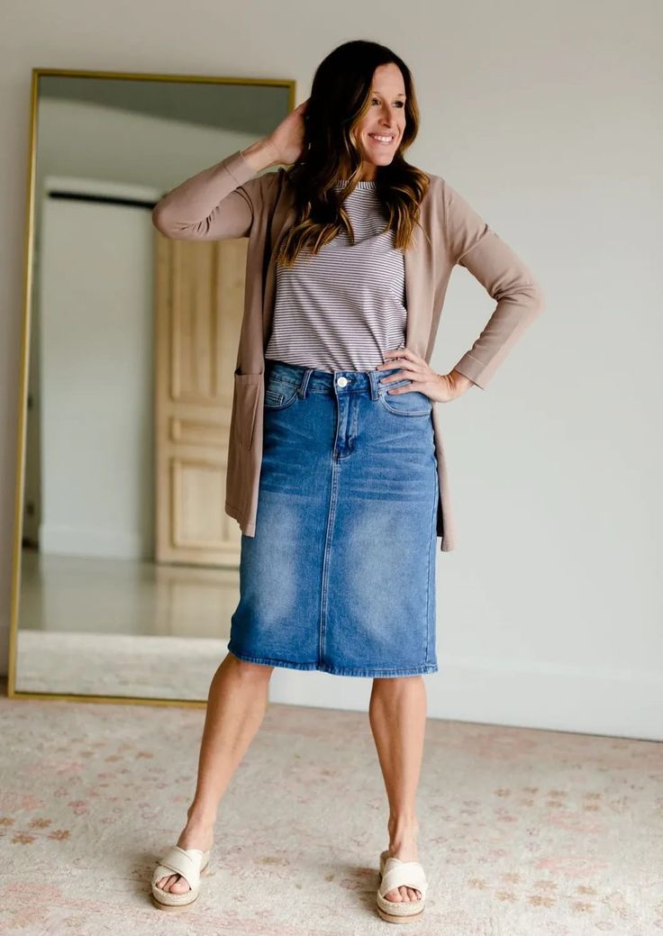 The Remi Light Wash Denim Midi Skirt is cut with a modest and classic fit. Midi Skirt Outfit Casual, Cute Feminine Outfits, Skirt Outfit Casual, Midi Skirt Spring, Midi Skirt Outfit, Denim Midi Skirt, Warm Outfits, Light Wash Denim, Knit Skirt