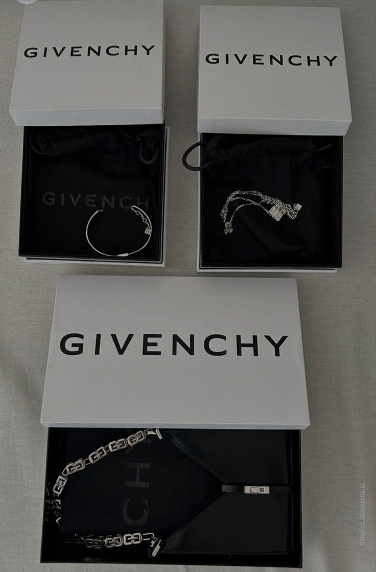 Givenchy | luxury details | gift idea Givenchy Aesthetic, Kpop Oc, Brands Aesthetic, Luxury Details, Givenchy Jewelry, Luxury Birthday, Ideal Life, Givenchy Bag, Rich Girl