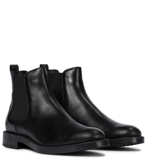 Tod's - Women's Designer Fashion | Mytheresa US Black Leather Chelsea Boots, Botas Chelsea, Tods Shoes, Ankle Boots Flat, Black Chelsea Boots, Leather Chelsea Boots, Black Ankle Boots, Boot Shoes Women, Calf Leather