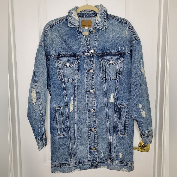 American Eagle Outfitters Oversized Distressed Denim Jacket New With Tags!! Size: Xs American Eagle Oversized Distressed Denim Jacket, Brand New With Tags. Longer Length. Perfect To Wear With Leggings! 100% Cotton Flat Lay Measurements: Chest: 21" Length: 32" Oversized Light Wash Button-up Denim Jacket, Oversized Acid Wash Denim Jacket, Ripped Relaxed Fit Outerwear For Fall, Relaxed Fit Washed Blue Outerwear With Frayed Hem, Oversized Medium Wash Denim Jacket, Relaxed Fit Light Wash Outerwear With Frayed Hem, Oversized Washed Denim Jacket For Fall, Oversized Acid Wash Outerwear For Spring, Trendy Oversized Light Wash Denim Jacket