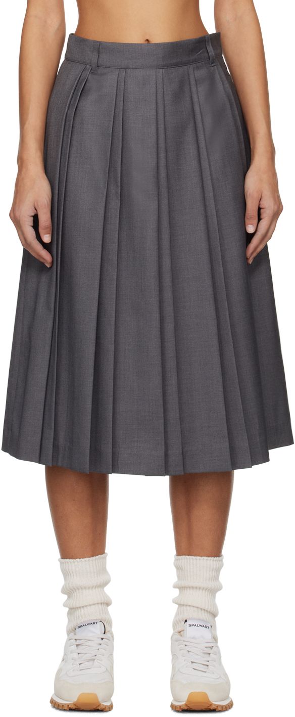 Dunst - Gray Double Pleats Midi Skirt Long Grey Skirt, Pleated Skirt Pattern, Grey Pleated Skirt, Twill Skirt, Mood Clothes, Midi Skirt Outfit, Pleated Long Skirt, Skirt Patterns Sewing, Mid Length Skirts