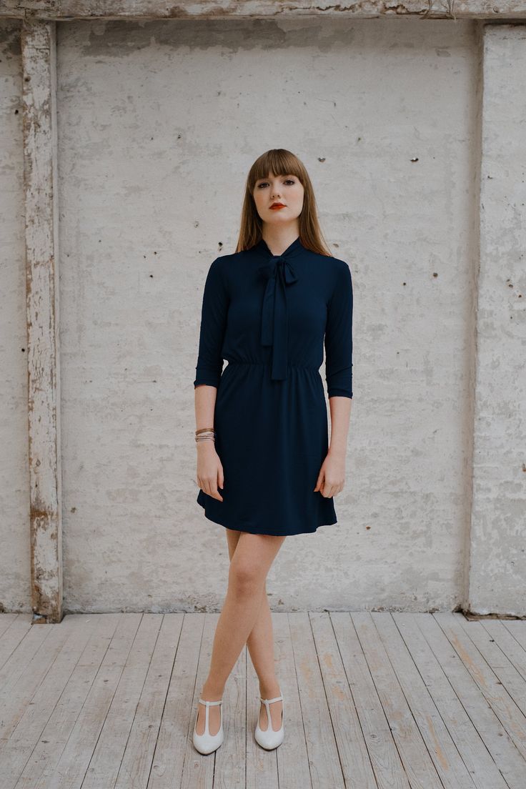 Smart and casual in one dress. The Lilou is an elegant and simple jersey dress. You can wear it to the office or to a party, it adapts well. It is tied with a loose bow in the collar, slightly gathered at the waist and has 3/4 sleeves. Length approx. 90 Material specification Jersey: 94% viscose, 6% elastane back to shop https://www.etsy.com/de/shop/AveevABoutique more winter clothes: https://www.etsy.com/de/shop/AveevABoutique?ref=seller-platform-mcnav&section_id=22690503 Boleros: https://www.e Social Media Buttons, Winter Clothes, Style Expert, Dress Clothes For Women, Denim Blue, Jersey Dress, Favorite Outfit, Blue Denim, Winter Outfits