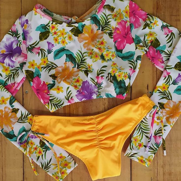 Brand Name: SEAURALPattern Type: PrintOrigin: CN(Origin)Support Type: Wire FreeMaterial: PolyesterWaist: Low WaistItem Type: Bikinis SetModel Number: CI19695Gender: WOMENFit: Fits true to size, take your normal sizeWith Pad: YesSize: S M L XL Size Swimwear WomenModel: Print Bikini WomenSwimwear: Swimwear Women Swimsuit FemaleStyle: Swimsuit Women Brazilian BiquiniYear: 2020 New ArrivalColor: PrintHigh Quality Maillot de bain femme: Maillot de bain femme Swimwear WomenSeason: Spring summer autumn Floral Bathing Suits, Women Swimsuit, Swimsuit Women, Swimwear Women, Print Swimsuit, Tankini Swimsuits, Women Swimsuits, Womens Swimwear