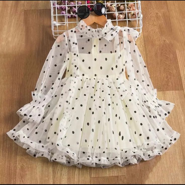 Off-White Absolutely Beautiful Polka-Dot Toddler Dresses, Available In (3) Different Sizes: 3t, 4t And 5. Ties A Beautiful Bow At The Neck Area, Very Classy, Feminine. Has Scrunch On The Sleeves Area To Give It A Flow Look. Please Refer To Photos For More Details. If You Have Any Please Feel Free To Contact Me Anytime. Happy Shopping! Tulle Dress Casual, Flower Princess Dress, Flower Princess, Girls Tulle Dress, Dresses Fancy, Toddler Tutu, Girls Christmas Dresses, Girls Dresses Summer