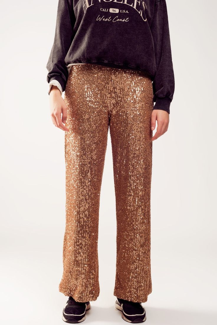 Full-length All-over sequin embellishment Relaxed fit Wide leg Party Elasticated waist. Runs true to size. Relaxed Fit. Rise: High Waist. Length: Standard. 100% Polyester LINING 100% Polyester Model is wearing size S. Model is: 34-24-36 Height: 5'9' Perfect Fall Outfit, Sequin Embellishment, Pants Women Fashion, Simple Top, Pants Large, Party Looks, Waist Length, Fall Wardrobe, Alternative Fashion