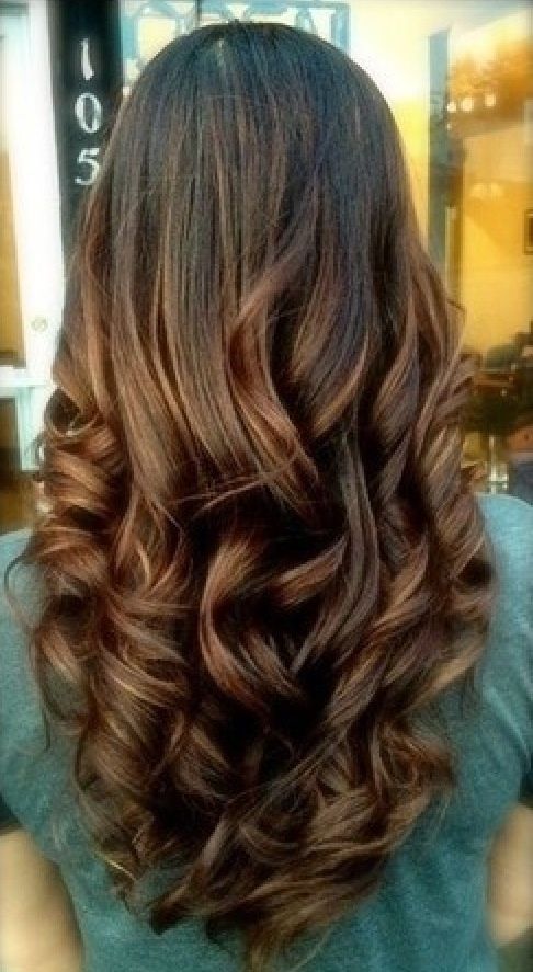 Hair, flat on top with big curls Magic Hair Curlers, Long Bridal Hair, Big Curls, Magic Hair, Long Curls, Sharon Stone, Permed Hairstyles, Long Wavy Hair, Everyday Hairstyles