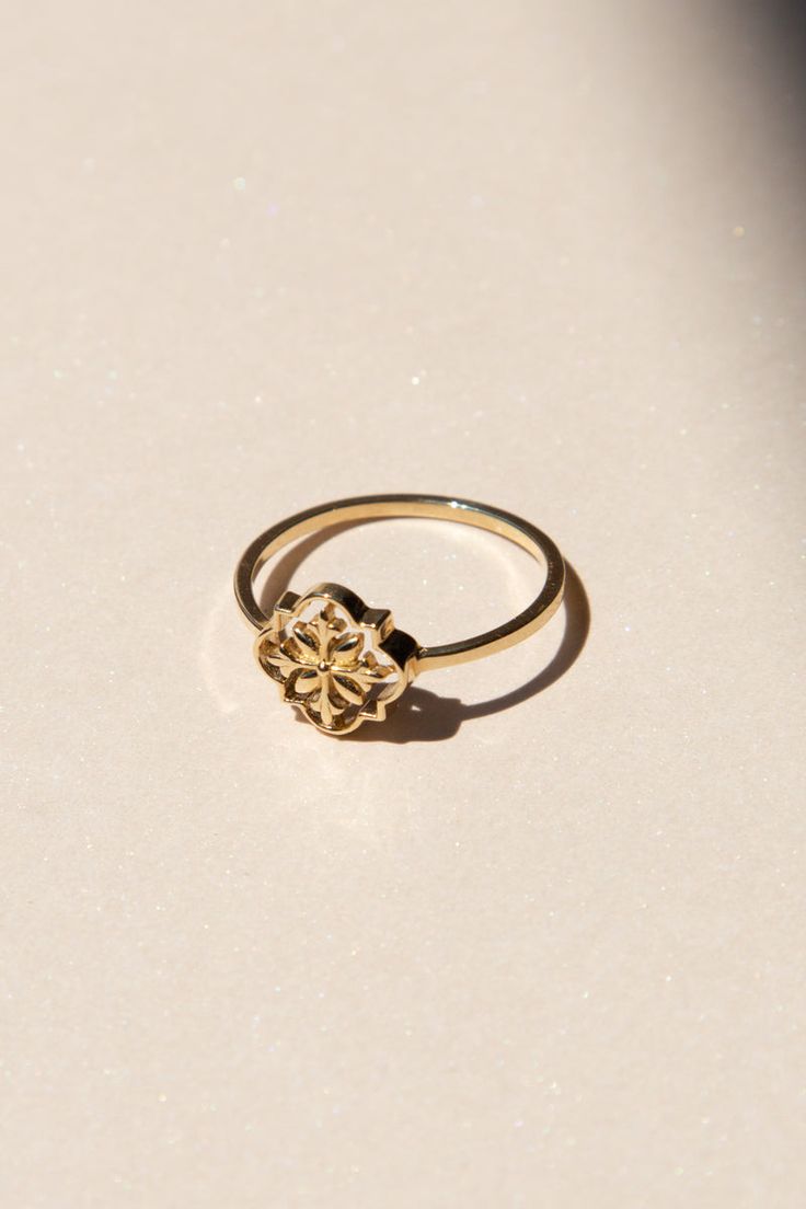 Luxury White Gold Flower Ring For Wedding, Elegant Yellow Gold Flower Ring For Wedding, Luxury Engraved Open Ring For Wedding, Elegant Yellow Gold Wedding Flower Ring, Luxury 14k Gold Flower Ring Gift, Luxury 14k Gold Flower Ring, Luxury Diamond Cut Flower Ring For Gift, Luxury Flower Diamond Cut Ring As Gift, Luxury Yellow Gold Flower Ring For Anniversary