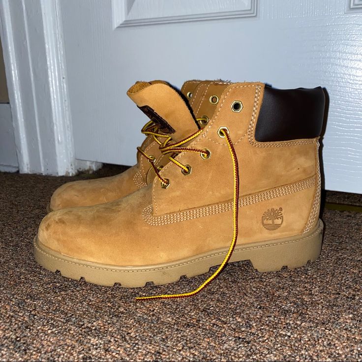 Timberland Waterproof 6 Inch Boots In Wheat Nubuck Color. Only Worn A Few Times, But Still Look Brand New! So Stylish And Great Quality. Size 6 In Kids But Fits Size 8 In Women’s!! Classic Waterproof Lace-up Boots With Round Toe, Weatherproof Boots With Round Toe For Adventure, Classic Ankle-high Work Boots For Outdoor, Classic Ankle-high Outdoor Work Boots, Waterproof Adventure Boots With Round Toe, Insulated Round Toe Hiking Boots, Timberland Insulated Hiking Boots With Round Toe, Timberland Steel Toe Hiking Boots, Timberland Work Boots For Adventure With Round Toe