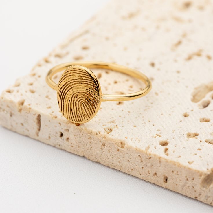 STANDARD ∙ SIGNET ∙ R I N G D E T A I L S A classic oval ring with your actual handwriting.   * Material: Sterling Silver, 14K Gold Filled , 14K Rose Gold Filled or 14K solid gold  (Gold Filled is made of thick 14k gold or rose gold layered on .925 sterling silver.) * Oval size: 8x10mm PERSONALIZATION This ring can be customized with your actual fingerprint. Maximum 1 fingerprint ☛HOW TO SEND THE FINGERPRINT/HANDWRITING IMAGE: You can send us the picture of fingerprint via Etsy conversation If y Oval Minimalist Rings For Gifts, Minimalist Oval Rings As Gifts, Minimalist Oval Rings For Gifts, Personalized Stackable Rings As Gift, Personalized Oval Stackable Rings For Gift, Personalized Oval Stackable Rings As Gifts, Personalized Oval Stackable Rings Gift, Personalized Everyday Ring, Oval Engraved Stackable Rings As Gift