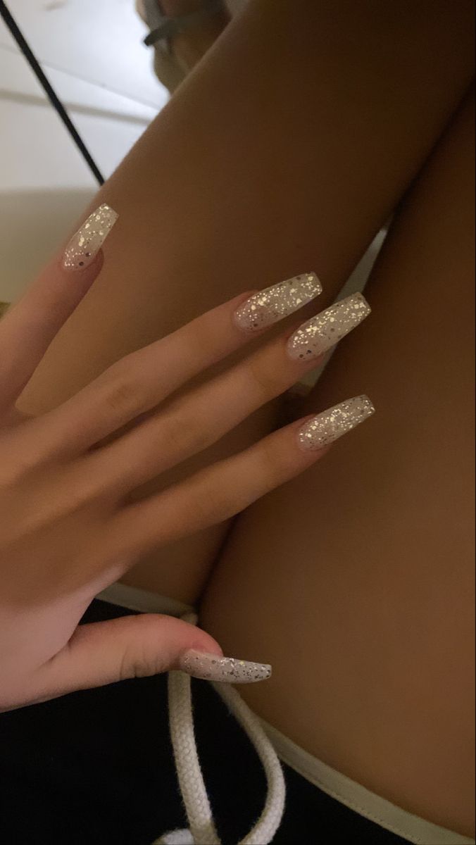 Nails acrylics glitter Paznokcie Hello Kitty, Sparkle Nails, Nagel Inspo, Sparkly Nails, Dream Nails, Fire Nails, Funky Nails, Chic Nails, Long Acrylic Nails