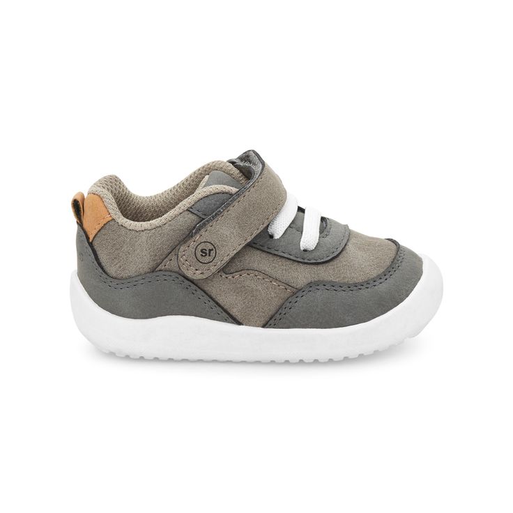 Baby Boy Shoes, Boy Shoes, Sneakers Grey, Big Boy, Big Boys, Sneakers For Sale, Saucony Sneaker, Boys Shoes, On Off