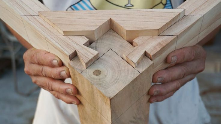 Watch a Traditional Japanese Carpenter Make 190+ Different Joints, All Without Nails, Screws, or Glue | Open Culture 3 Way Wood Joinery, Wood Working Joinery, Japanese Joints Woodworking, Japanese Joinery Woodworking, Wood Joinery Furniture, Simple Wood Joints, Woodwork Joints, Japanese Wood Joints, Japanese Wood Joinery