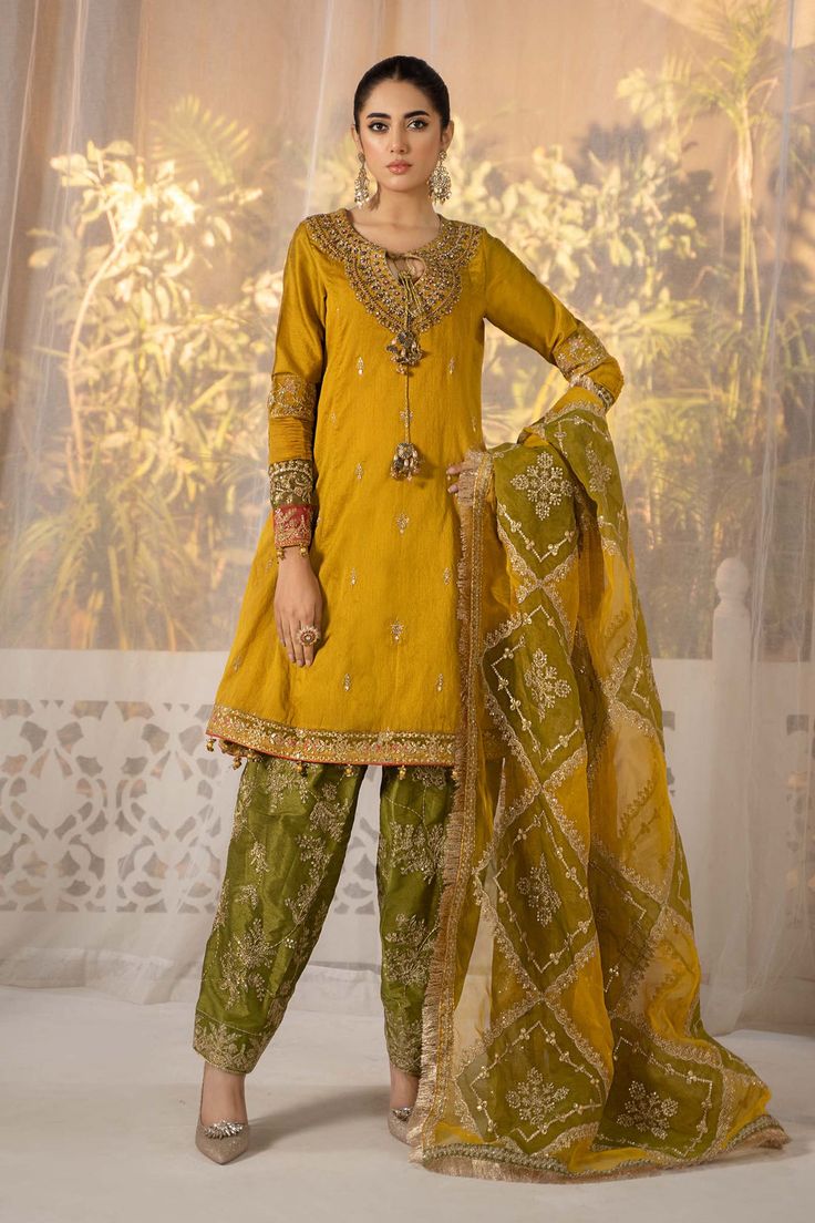 Maria B Salwar Kameez and Dupatta Pakistani Party Dress is a traditional masterpiece adorned with Tilla, Sequins, Embroidery, and Pearls. Fast shipping. Pakistani Fancy Dresses, Traditional Indian Outfits, Maria B, Casual Party Dresses, Indian Bridal Wear, Bridal Lehenga Choli, Designer Party Wear Dresses, Indian Suits, Eid Collection