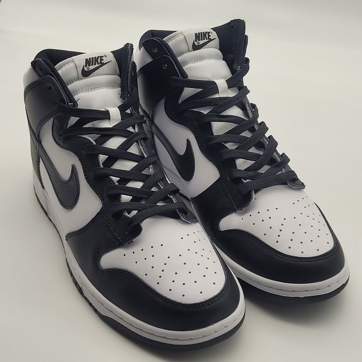 Condition: Brand New, Never Worn! Pristine Condition, Straight Out Of The Box. Size/Fit: True To Size - Men’s Size 11.5 For A Comfortable Fit. Brand & Style: Iconic Nike Dunk High 'Panda' In Sleek Black And White (Dd1399-105). A Fan-Favorite! Material: High-Quality Leather Upper For Durability And That Signature Nike Look. Unique Feature: Hot And Trending Colorway, Perfect For Casual Wear Or Adding To Your Collection. Nike Looks, Nike Dunk High, Dunk High, Brand Style, Nike Dunk, Nike Dunks, Mens Shoes Sneakers, High Quality Leather, Black Nikes