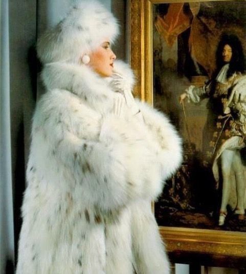 Fur Coat Outfit, Estilo Ivy, Mode Hijabi, Fabulous Furs, Fox Fur Coat, Vintage Fur, Fur Hat, White Fur, Elegantes Outfit