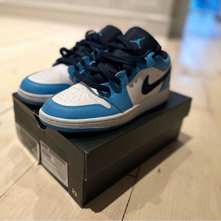 Air Jordan 1 Low (Gs) Unc. Gently Used. Size 5.5 Shoes Air, Air Jordan 1 Low, Jordan 1 Low, Jordans For Men, Air Jordan 1, Jordan Shoes, Jordan 1, Air Jordan, Air Jordans