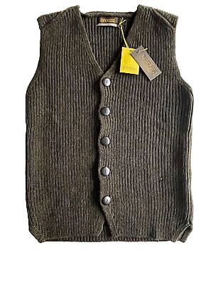 NEAT AND SMART PURE WOOL KNITTED WAISTCOAT IN NICE DARK BROWN COLOUR. THERE IS ALSO GIVE IN THEM WITH THE RIB PATTERN. XL - CHEST 42 PIT TO PIT 21”. LARGE - CHEST 40 PIT TO PIT 20”. Fitted Winter Sweater Vest, Fitted Sweater Vest For Winter, Casual Wool Sleeveless Sweater Vest, Casual Wool Sleeveless Vest, Classic Sleeveless Wool Top, Casual Sleeveless Wool Vest, Classic Wool Winter Vest, Classic Wool Vest For Winter, Winter Classic Wool Vest