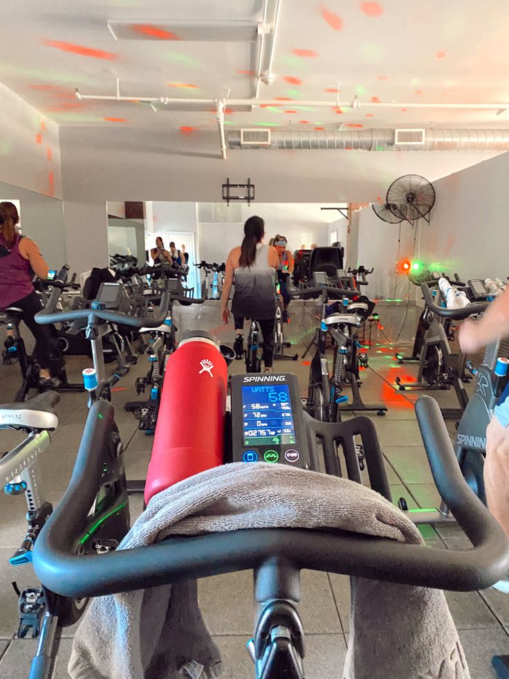 Cycling
Healthy lifestyle 
Fitness aesthetic Cute Spin Class Outfits, Spin Class Vision Board, Spinning Class Outfits, Spin Classes Aesthetic, Spinning Aesthetic Workout, Group Fitness Aesthetic, Fitness Class Aesthetic, Cycle Class Aesthetic, Cycling Class Aesthetic