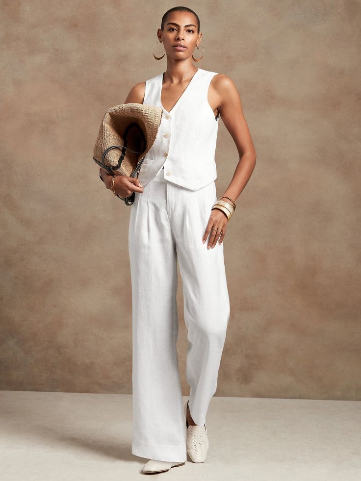 Coastal-Grandmother Outfit Ideas: Banana Republic Castello Linen Pants White Linen Pants Outfit, Wide Leg White Linen Pants, White Linen Outfit, Nyc Fall Outfits, Don Pedro, Linen Pants Outfit, Linen Pant, White Linen Pants, Crochet Design