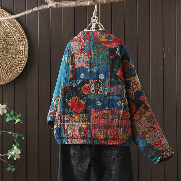 Details: Item: Babakud Women Winter Retro Patchwork Quilted Cotton Linen Jacket Fabric: Cotton and Linen Collar: V- Neck Sleeve Length: Long Sleeves Pattern: Floral Color: Blue, Red Seasons: Autumn, Winter Style: Retro, Casual, Fashion One Size Length: 54- 60 cm/ 21.26- 23.62 " Sleeves Length: 42 cm/ 16.54 " Casual Multicolor Outerwear With Floral Patchwork, Casual Winter Outerwear With Floral Patchwork, Casual Floral Patchwork Outerwear For Winter, Fall Patchwork Top With Stand Collar, Fall Patchwork Stand Collar Top, Winter Floral Patchwork Long Sleeve Outerwear, Spring Outerwear With Patchwork And Stand Collar, Spring Patchwork Outerwear With Stand Collar, Long Sleeve Floral Patchwork Outerwear For Winter